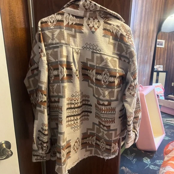 Aztec Print Button-Up Jacket - Picture 3 of 3
